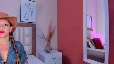 EloiseQuinn online show from 21, 2, 2025