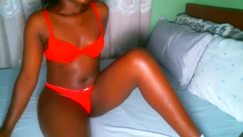 Snapshot of elphaba01 chatting on 15, 2, 2025 Elphaba online show from 15, 2, 2025