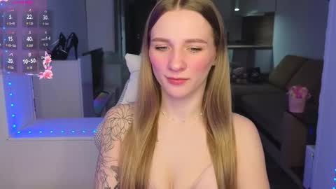 elsa_cute1 online show from 31, 3, 2026