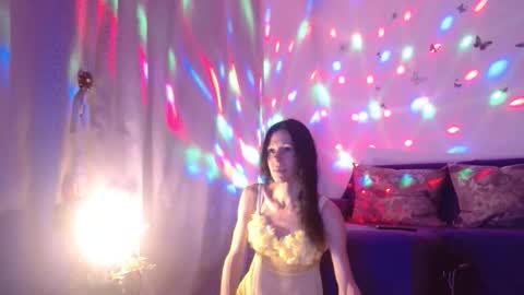 Elisa online show from 17, 11, 2025