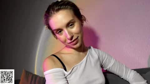Elysia online show from 20, 10, 2025