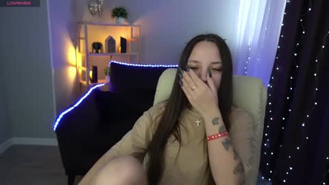 Snapshot of elyslunar_ chatting on 9, 1, 2025 Call me Elis online show from 9, 1, 2025