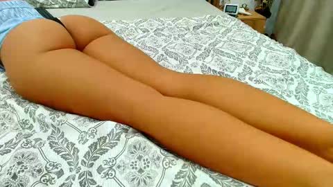 Snapshot of elyzabetth chatting on 30, 9, 2025 Ely online show from 30, 9, 2025