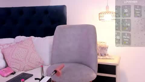 Snapshot of em_aa1 chatting on 18, 6, 2026 A N D R E A online show from 18, 6, 2026