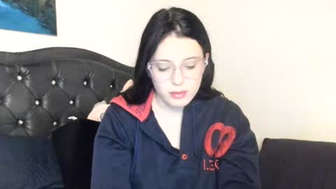 Snapshot of ema_04 chatting on 15, 7, 2026 Estefany Martinez Acua INSTAGRAM ema 04oficial online show from 15, 7, 2026