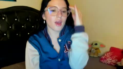 Snapshot of ema_04 chatting on 16, 7, 2026 Estefany Martinez Acua INSTAGRAM ema 04oficial online show from 16, 7, 2026