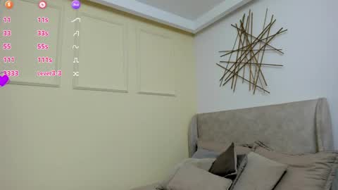 Snapshot of ema__wolf chatting on 19, 4, 2026 Emma online show from 19, 4, 2026