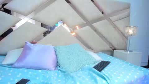 Ema Lambert  online show from 3, 1, 2025