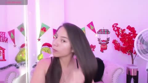 Snapshot of ema_louisx chatting on 15, 12, 2024 Ema louisx  online show from 15, 12, 2024