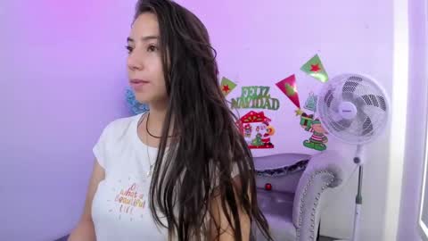 Snapshot of ema_louisx chatting on 17, 12, 2024 Ema louisx  online show from 17, 12, 2024