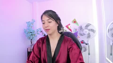 Snapshot of ema_louisx chatting on 30, 12, 2024 Ema louisx  online show from 30, 12, 2024