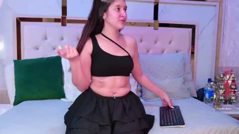 Snapshot of emaa2_sm chatting on 17, 6, 2026 emaa2_sm online show from 17, 6, 2026