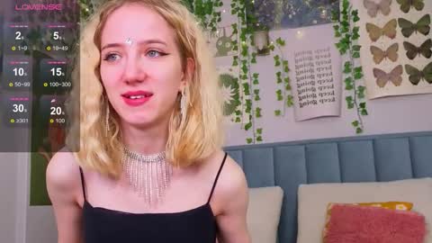 Snapshot of emacalim_ chatting on 5, 2, 2026 Emma online show from 5, 2, 2026