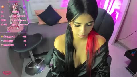 Snapshot of emalinda__hills chatting on 1, 2, 2025 EMA online show from 1, 2, 2025