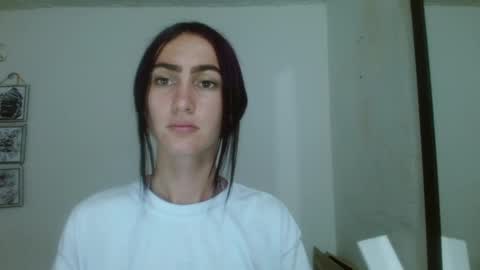 ember57607 online show from 4, 2, 2025