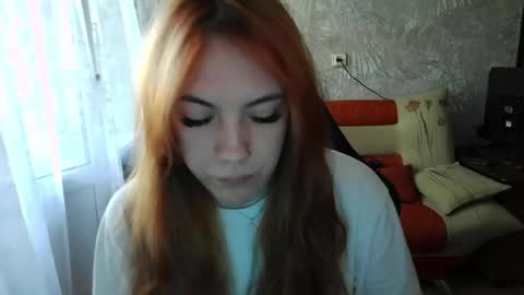 Snapshot of ember__fox chatting on 5, 5, 2026 ember__fox online show from 5, 5, 2026