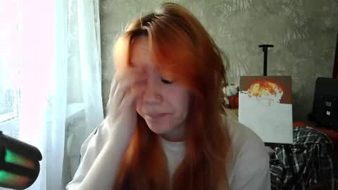 Snapshot of ember__fox chatting on 26, 5, 2026 ember__fox online show from 26, 5, 2026