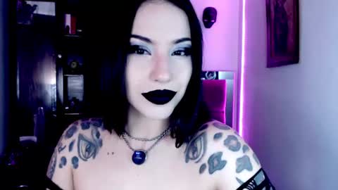 Snapshot of emearld_black chatting on 24, 6, 2026 Emerald Black online show from 24, 6, 2026