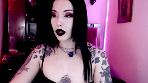 Snapshot of emearld_black chatting on 12, 7, 2026 Emerald Black online show from 12, 7, 2026