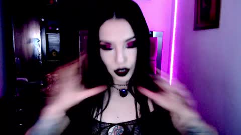 Snapshot of emearld_black chatting on 28, 7, 2026 Emerald Black online show from 28, 7, 2026
