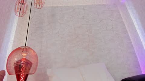 emelie_89 online show from 27, 1, 2025