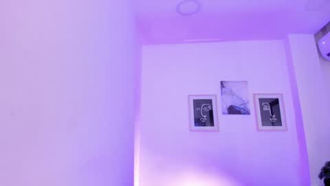 emelie_89 online show from 1, 2, 2025