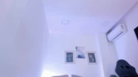 emelie_89 online show from 21, 10, 2025