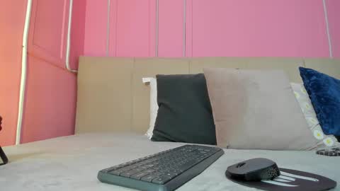 Emy online show from 23, 9, 2025