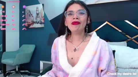 Danna online show from 6, 3, 2025