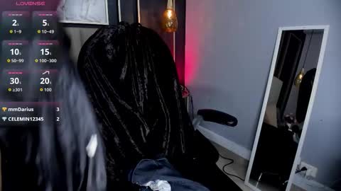 Esmeralda online show from 25, 10, 2025