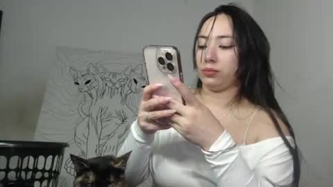 Snapshot of emiantonella_ chatting on 21, 6, 2026 Antonella online show from 21, 6, 2026