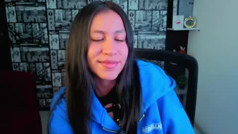 Snapshot of emigomez_ chatting on 7, 6, 2026 Emilia Gomez online show from 7, 6, 2026