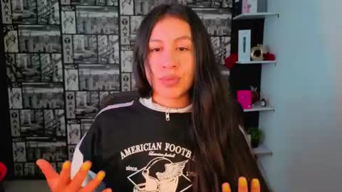 Snapshot of emigomez_ chatting on 21, 6, 2026 Emilia Gomez online show from 21, 6, 2026