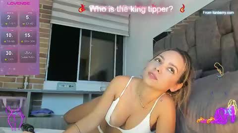 Snapshot of emiily_morgaan chatting on 31, 1, 2025 Emy online show from 31, 1, 2025