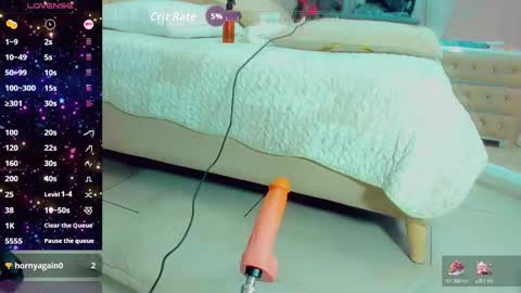 EmillySaenz online show from 18, 12, 2025