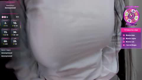 emilayton_ online show from 12, 2, 2026