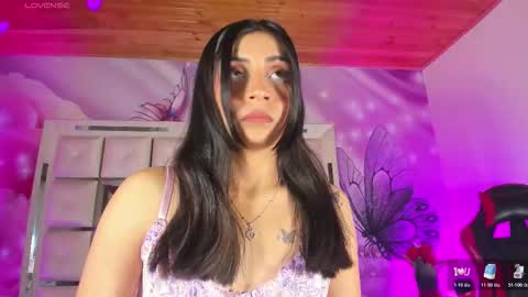 Emili clark  online show from 1, 3, 2026