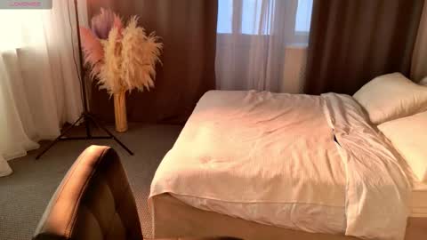 emilia_dream online show from 11, 9, 2025