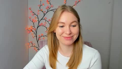 Emilia online show from 13, 4, 2026