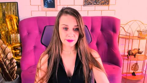 Emilia Bedy online show from 5, 4, 2026