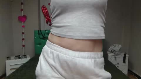 EmiliaGree online show from 16, 11, 2025