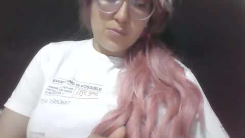 Snapshot of emiliahoney chatting on 16, 1, 2026 emiliahoney online show from 16, 1, 2026