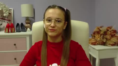 Emilly online show from 3, 12, 2024