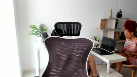 Emilly  online show from 11, 3, 2025