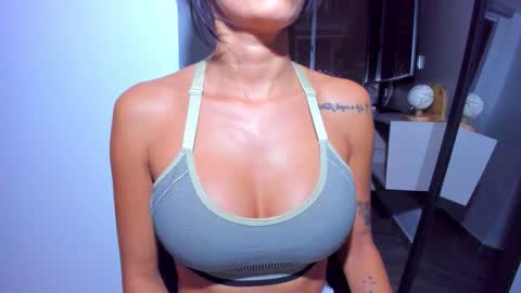 Snapshot of emillyhils1 chatting on 15, 2, 2026 emilly online show from 15, 2, 2026