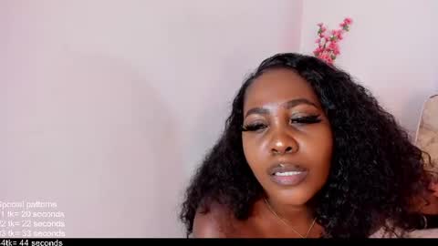 Snapshot of emillyroaa chatting on 30, 7, 2026 Emilly Roa online show from 30, 7, 2026