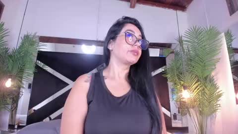 Emily  online show from 20, 4, 2026