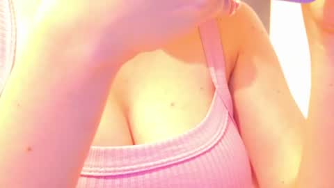 Snapshot of emily_amura chatting on 29, 6, 2026 CALL ME EMILY online show from 29, 6, 2026