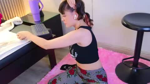 Snapshot of emily_amura chatting on 14, 7, 2026 CALL ME EMILY online show from 14, 7, 2026