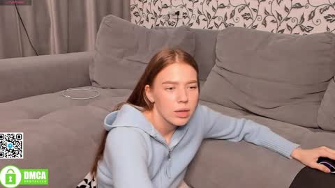 Emily end Darren online show from 22, 1, 2025